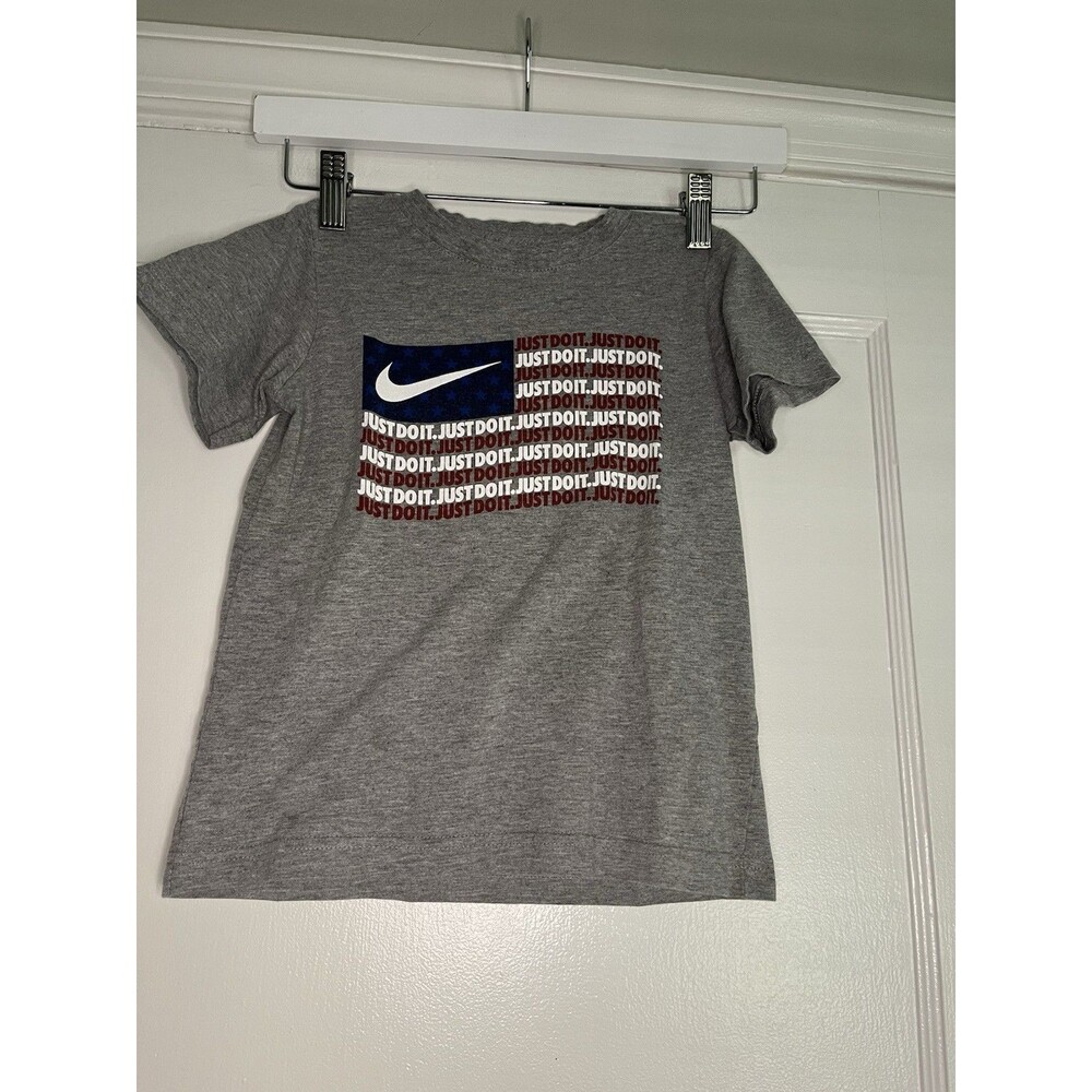 Nike Girls Gray Logo Graphic Print T-Shirt Size 7 Crew Neck Short Sleeve